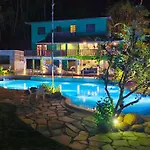 Villa Cambuca - Linda casa perto das mais belas praias do norte de Ubatuba